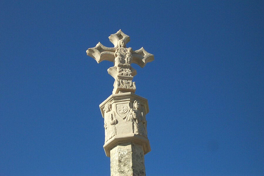 Creu de terme del pla de la bassa 