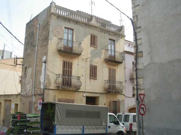 C. font del vall, 38   cal foguetó 