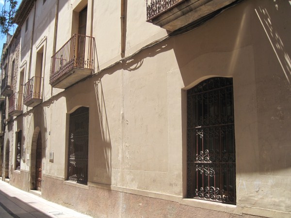 C. major, 81   antic banc de valls 