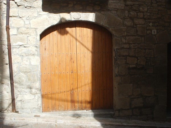 Carrer portal d'en roca, 01 