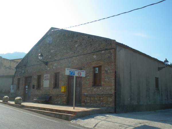 Local social de prenafeta 