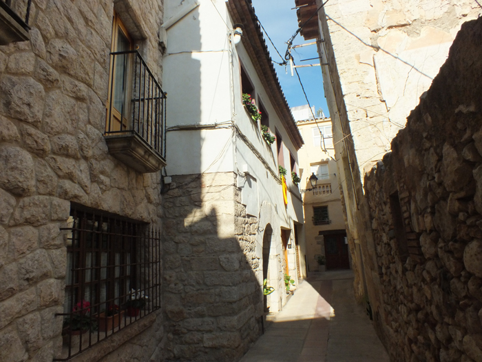 C. de la vila, 09   11   cal pomacià 