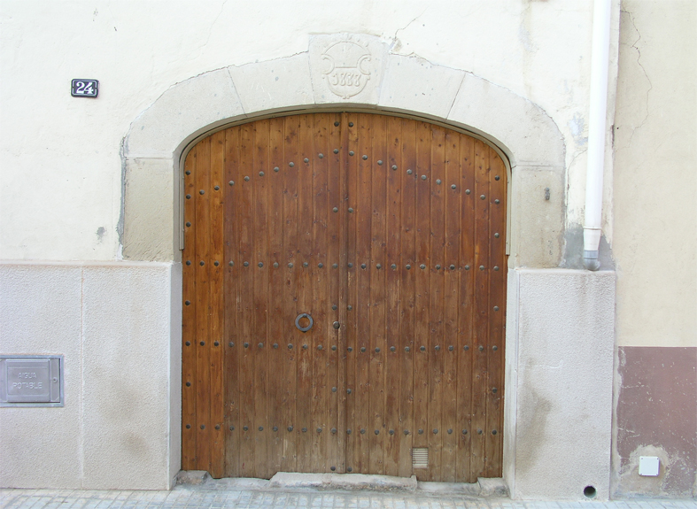Raval de sant joan, 24 