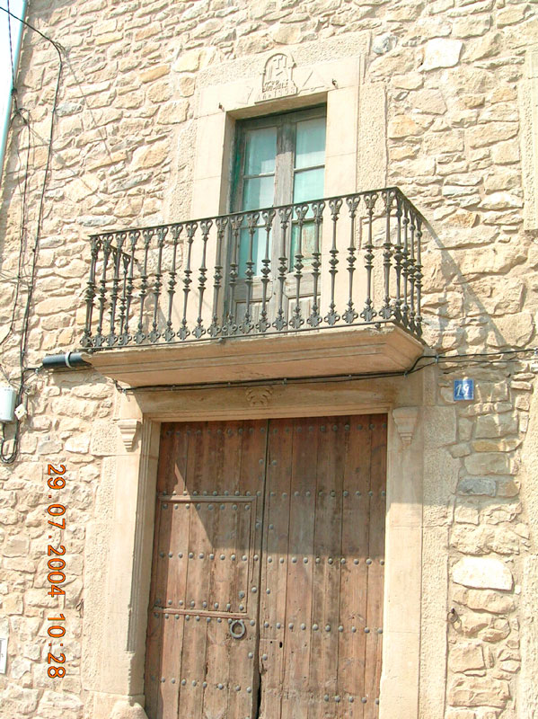 Carretera baixa, 19   cal cuixela 