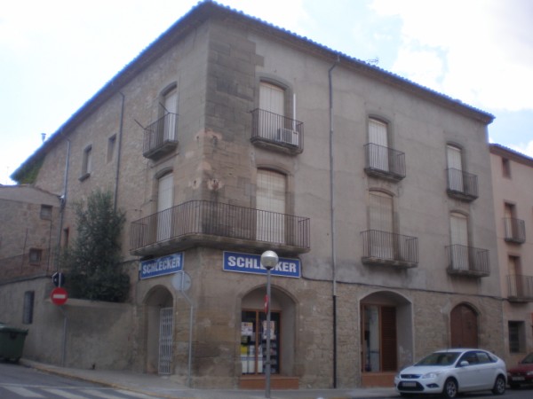 Raval de cervera, 01   cal negre i groc 