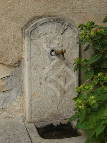 Font del raval de roselló 