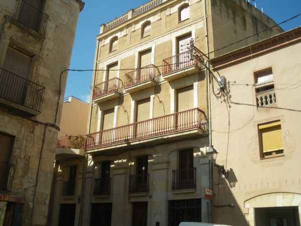 C. major, 23  casa sanfeliu. 