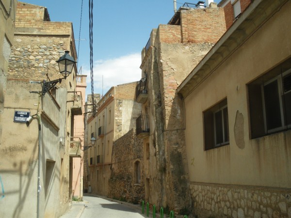 C. muralla de jaume ii, 48   torre 9 