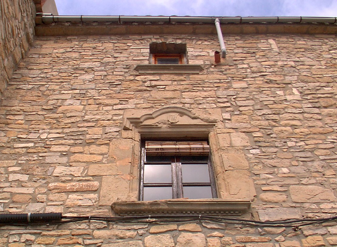 Carrer major, 10   cal sabella 