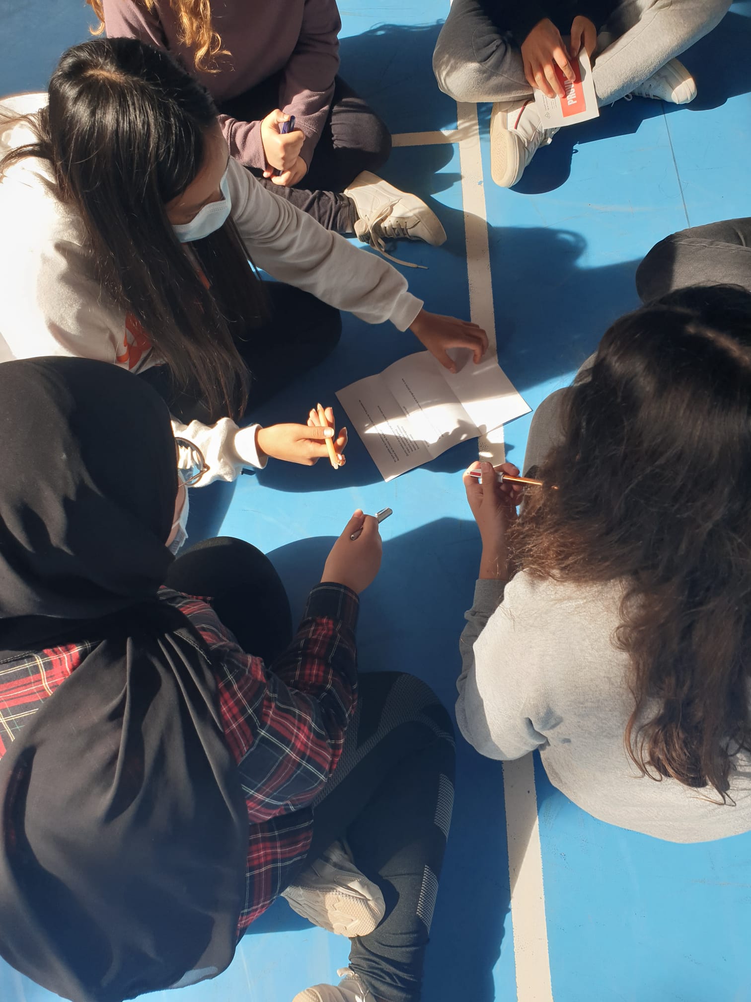 L'àrea de medi ambient realitza la gimcana dels residus a l'institut martí l'humà de montblanc