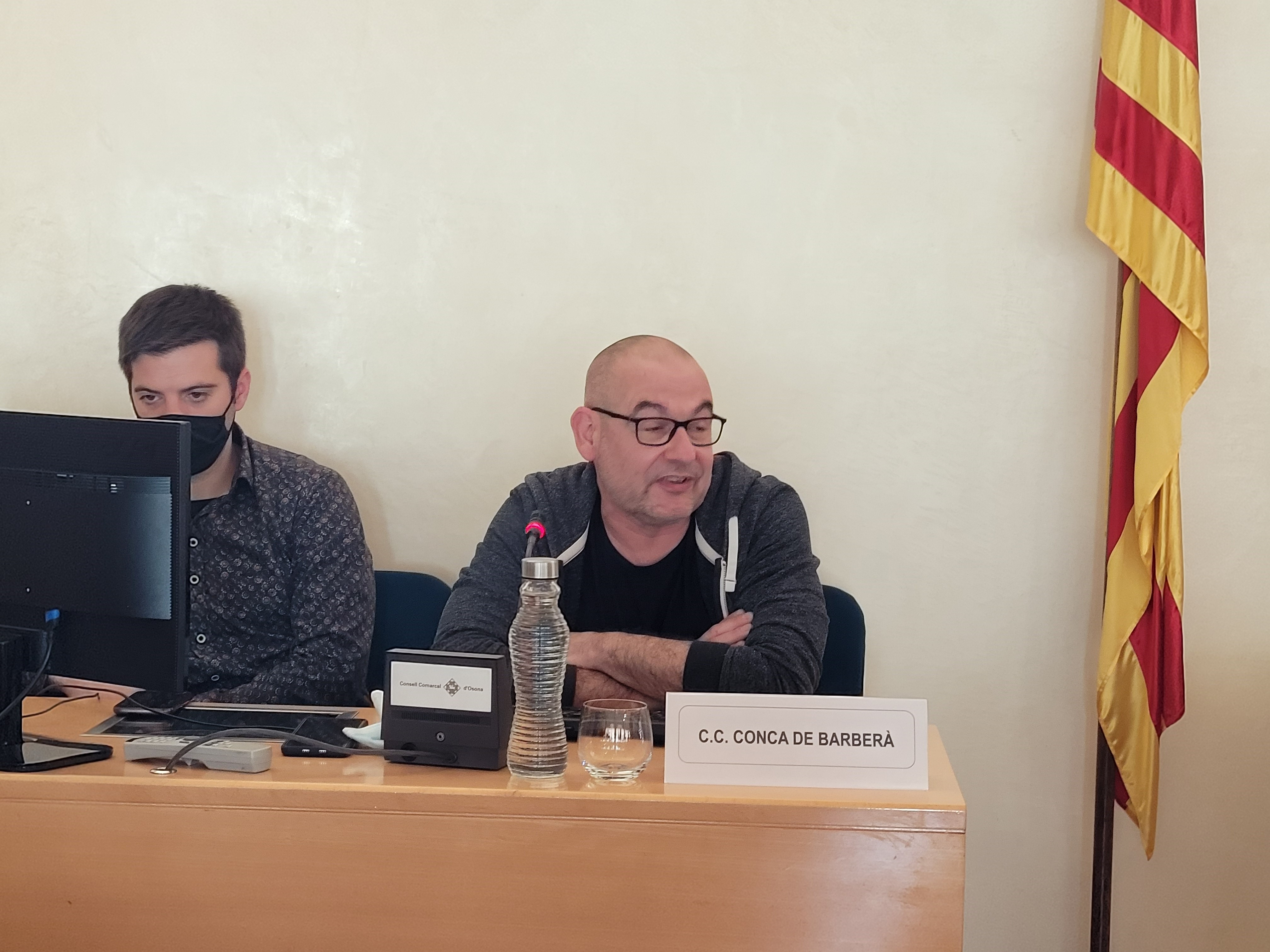 El conseller comarcal marc roca banet, intervé a la jornada "la transició energètica des del territori. la importància dels consells comarcals"
