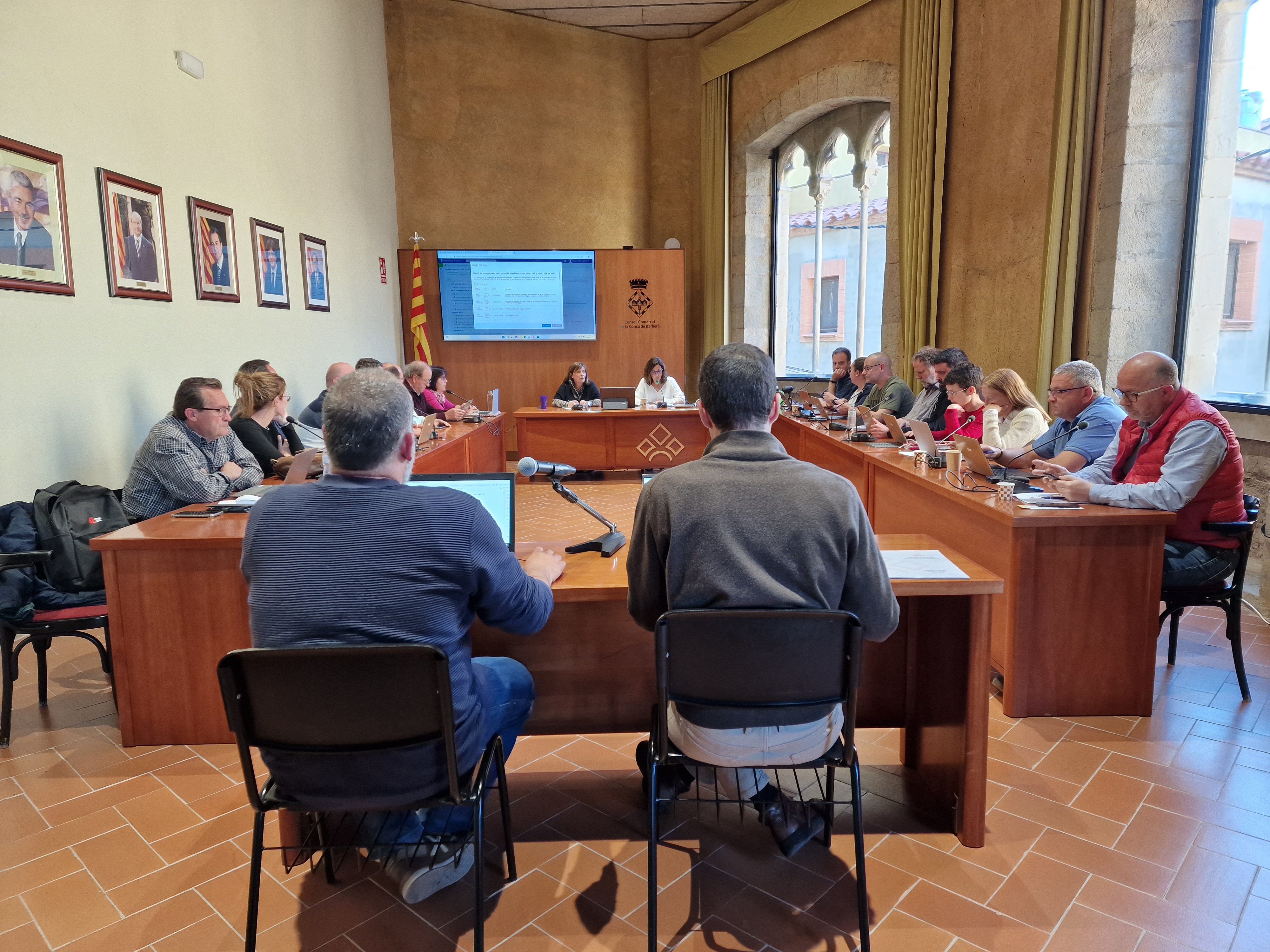 El consell comarcal aprova la moció per a la cessió dels actius immobles de la sareb