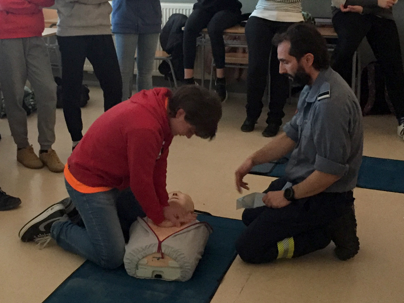 Xerrades als centres de secundària en matèria de seguretat i primers auxilis 