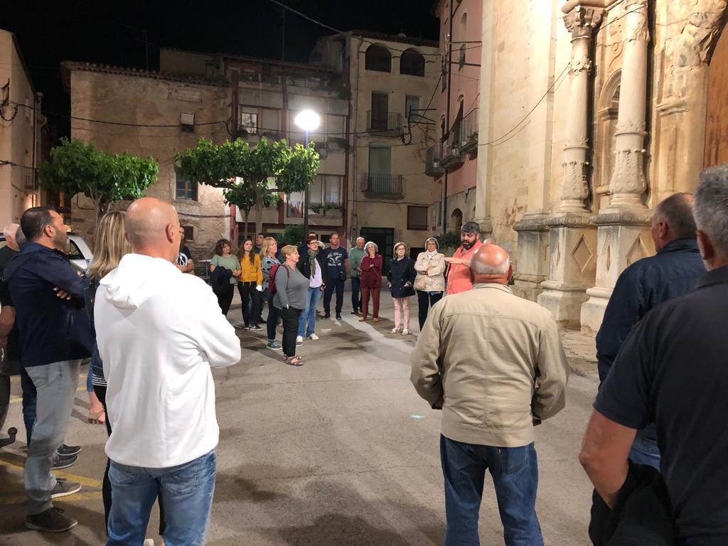 Cent trenta persones participen en la visita guiada sang i llegenda