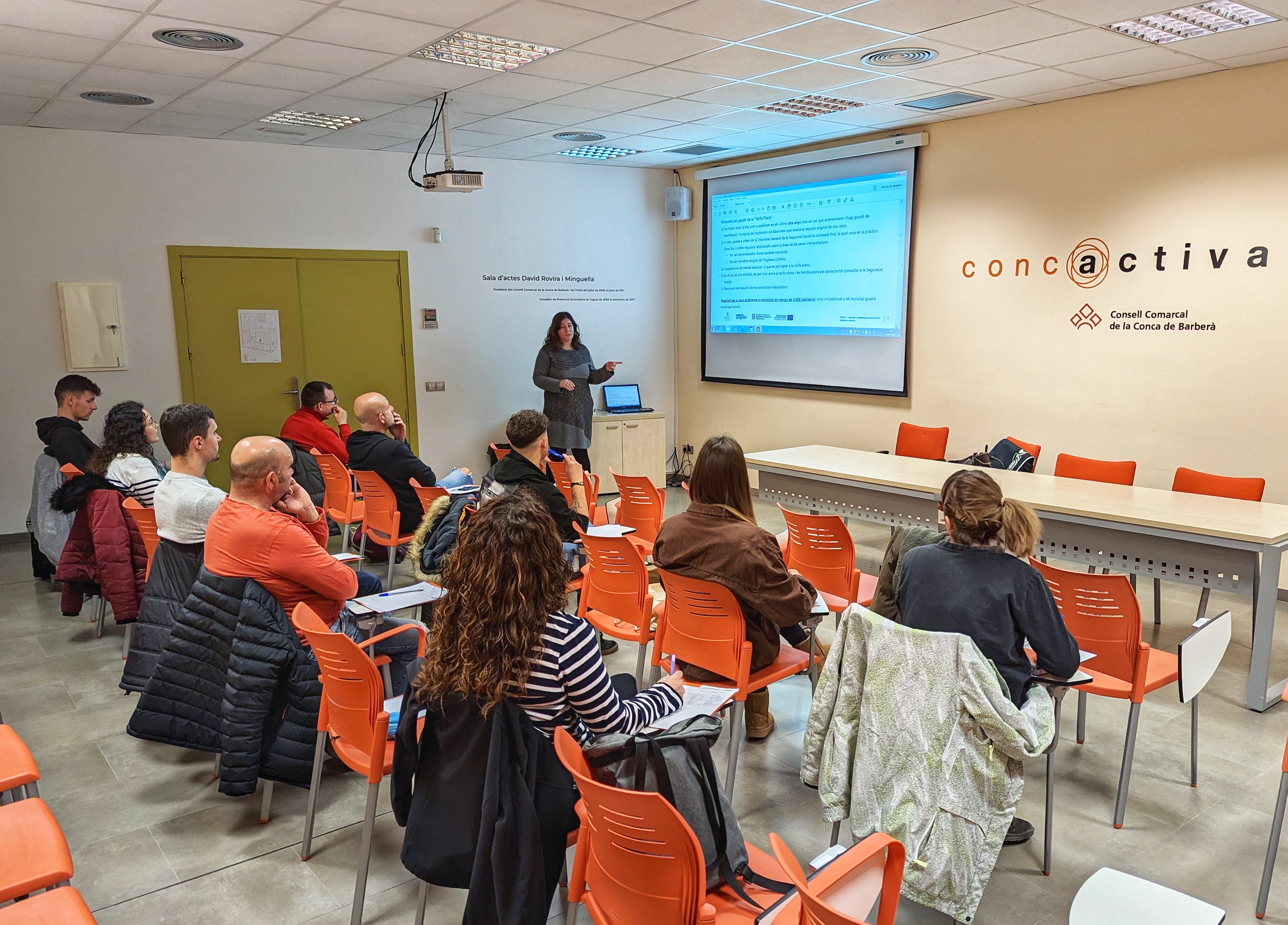 Concactiva forma 13 emprenedors en gestió empresarial