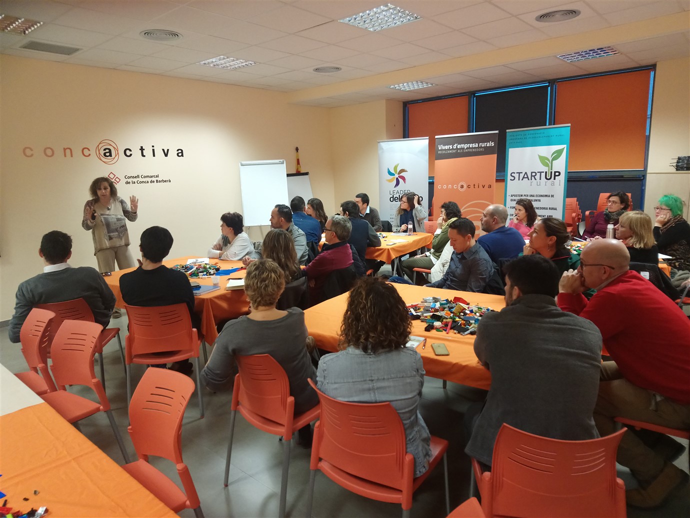 Desenes d’empresaris de la conca utilitzen el lego per aprendre a innovar