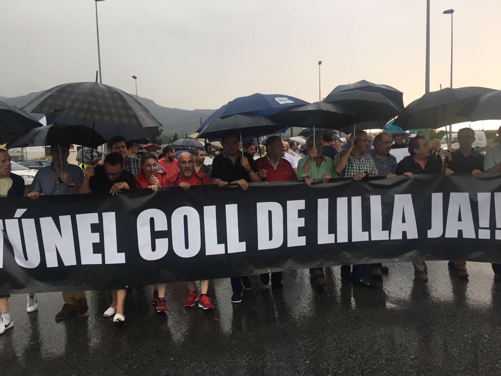 Els alcaldes reivindiquen la represa de les obres de l'a 27