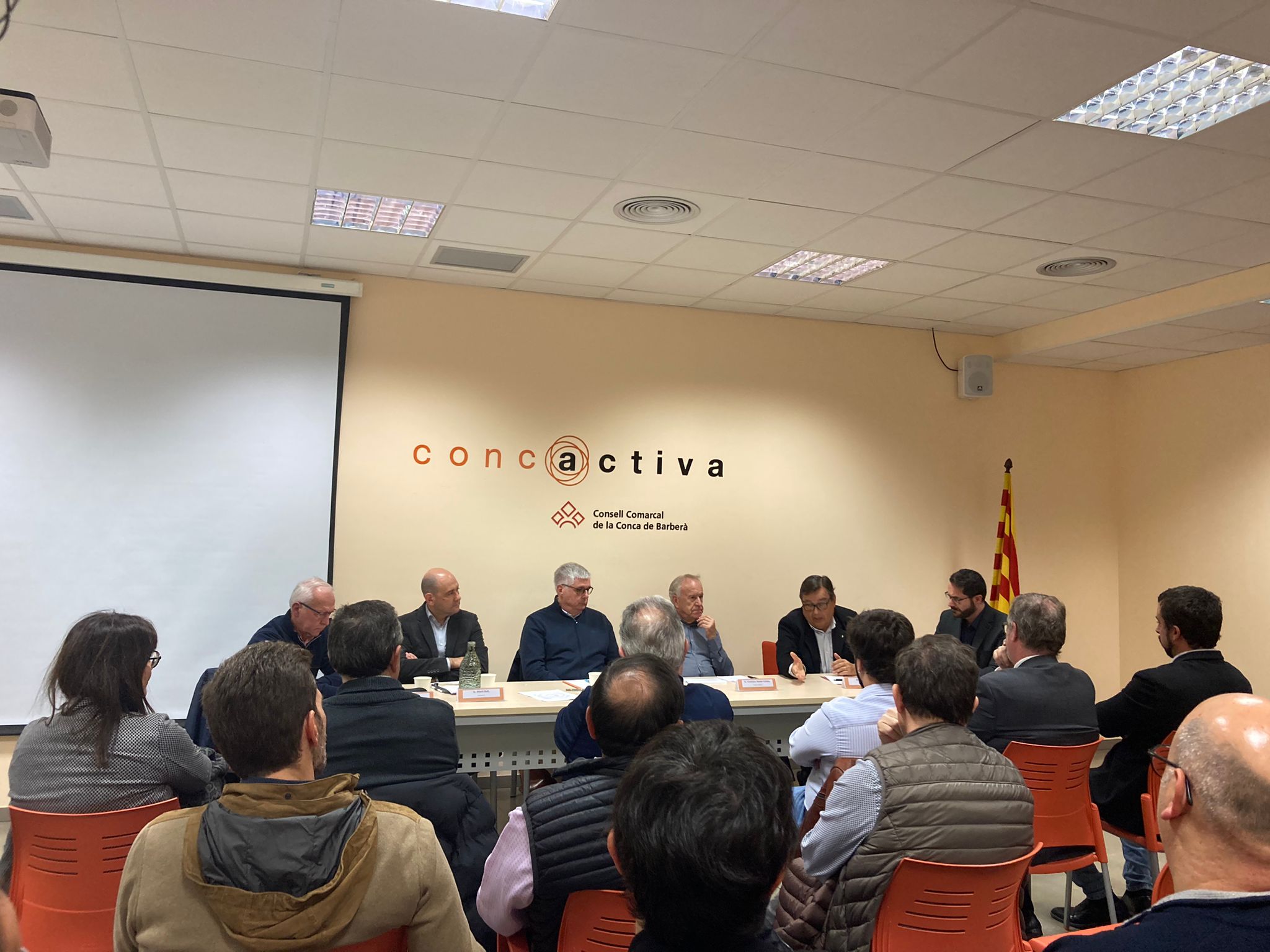 Concactiva acull la taula rodona “horitzó empresarial a la conca”