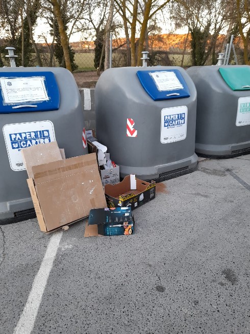 S'inicien les primeres notificacions pel mal ús de les àrees d'emergència
