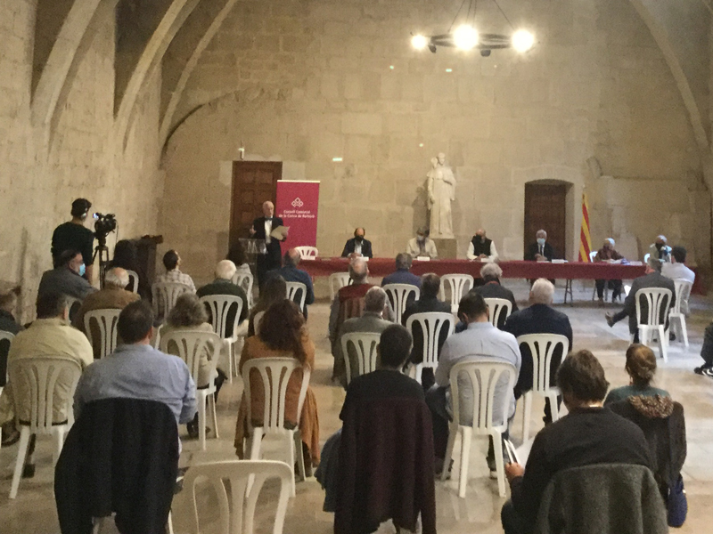 El monestir de poblet acull la presentació del volum de la història de la conca de barberà dedicat a la cultura
