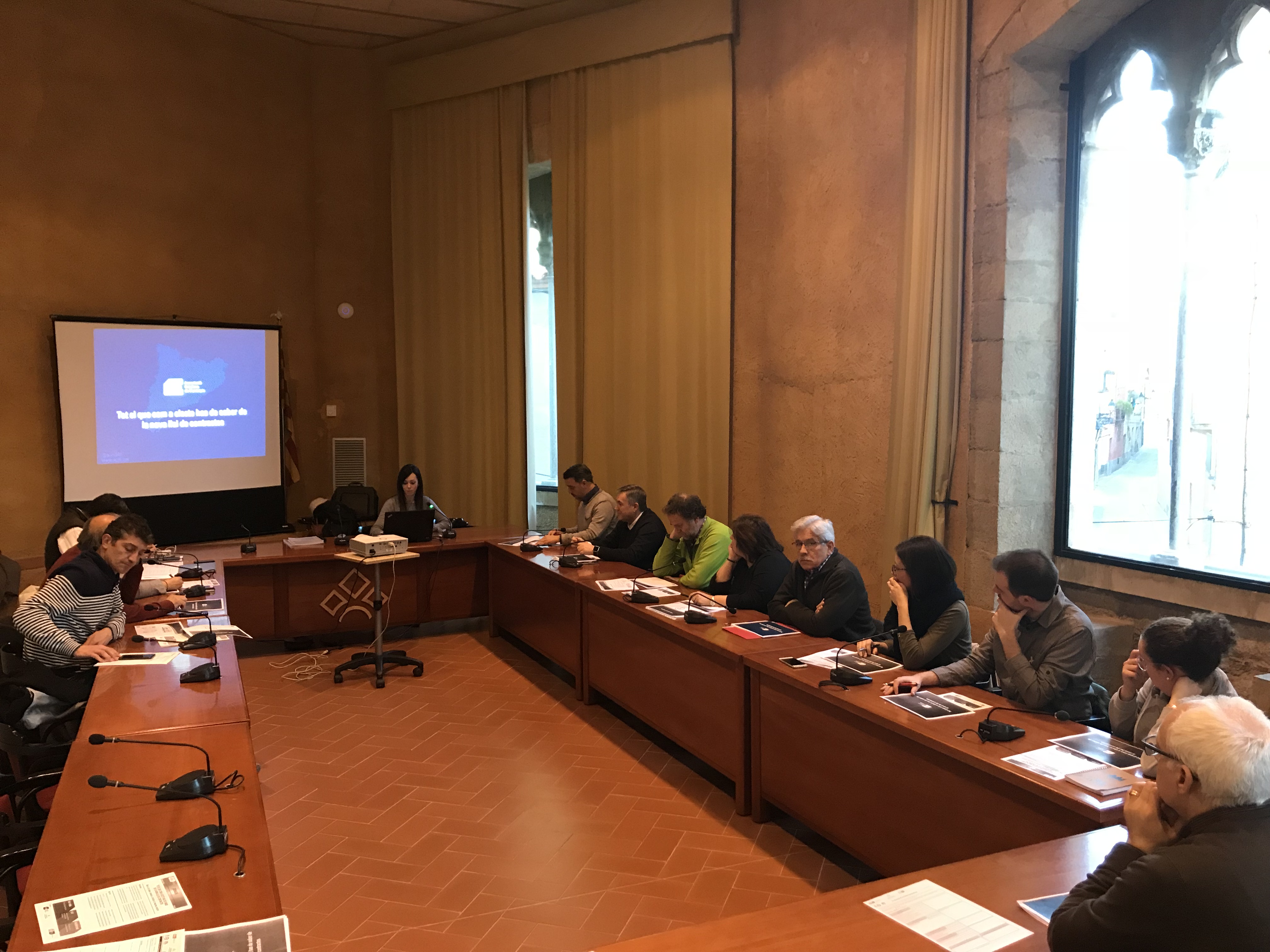 Alcaldes i regidors reben formació sobre la nova llei de contractació