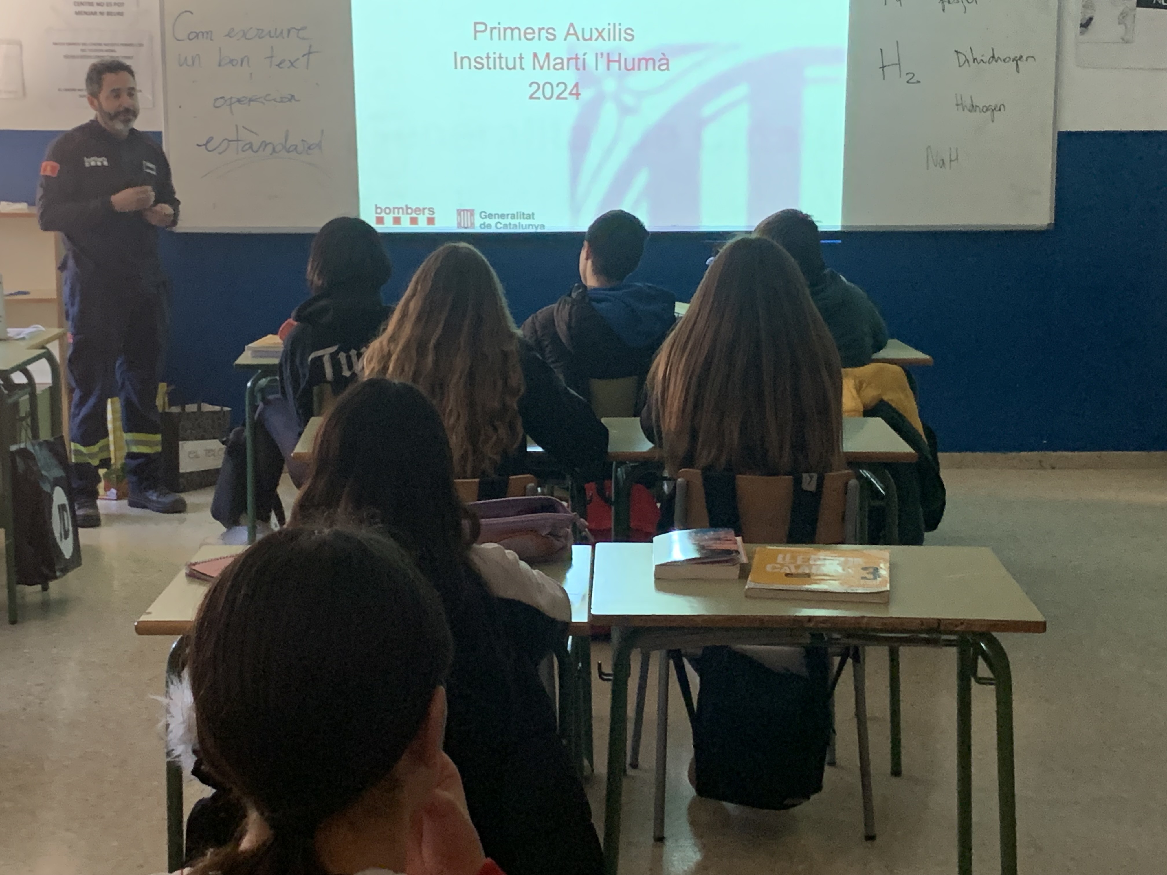 Tornen els tallers de primers auxilis per l’alumnat de 3r d’eso als centres de secundària de la comarca 