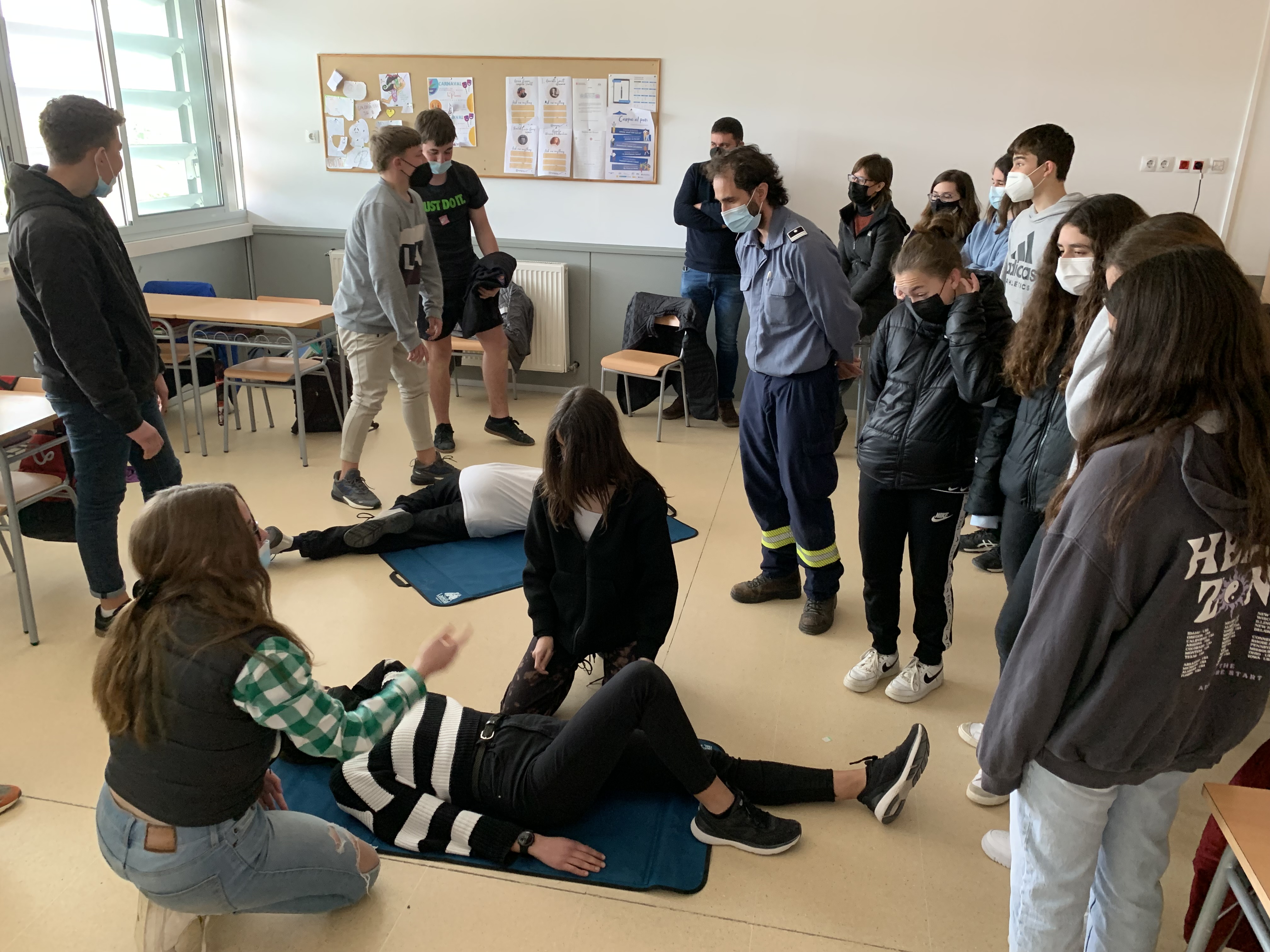 Més de 180 alumnes de 3r d'eso es formen en la prevenció i els primers auxilis