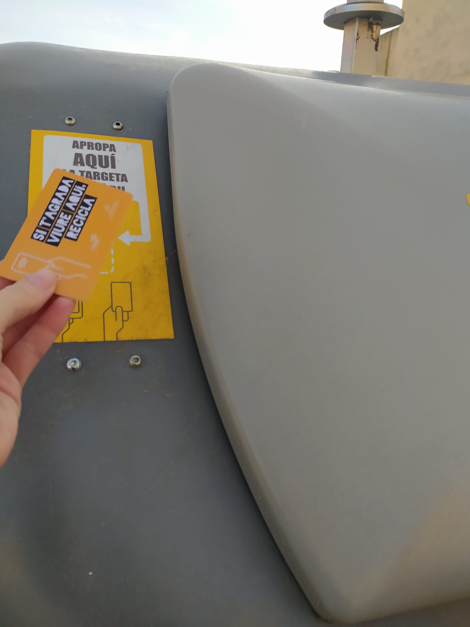 L’agència de residus de catalunya subvenciona el servei de recollida de residus com a reconeixement a la implantació del nou model de selectiva