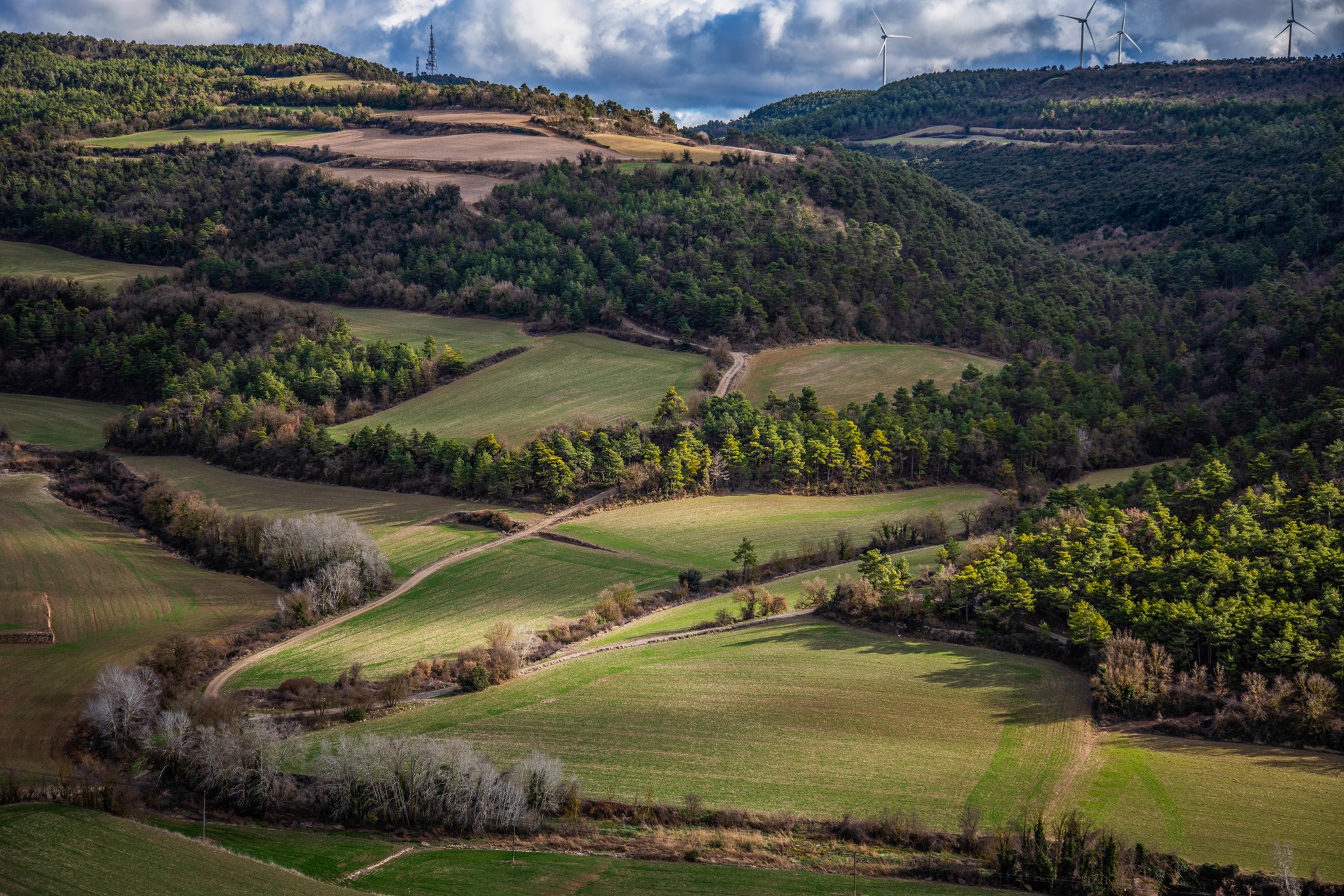 El consell comarcal i l’associació de la vall del corb signen un conveni de col·laboració per a potenciar i dinamitzar el territori