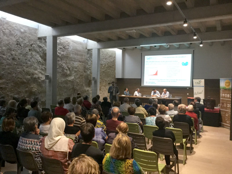 La presentació de la campanya de recollida porta a porta aixeca gran interès a montblanc