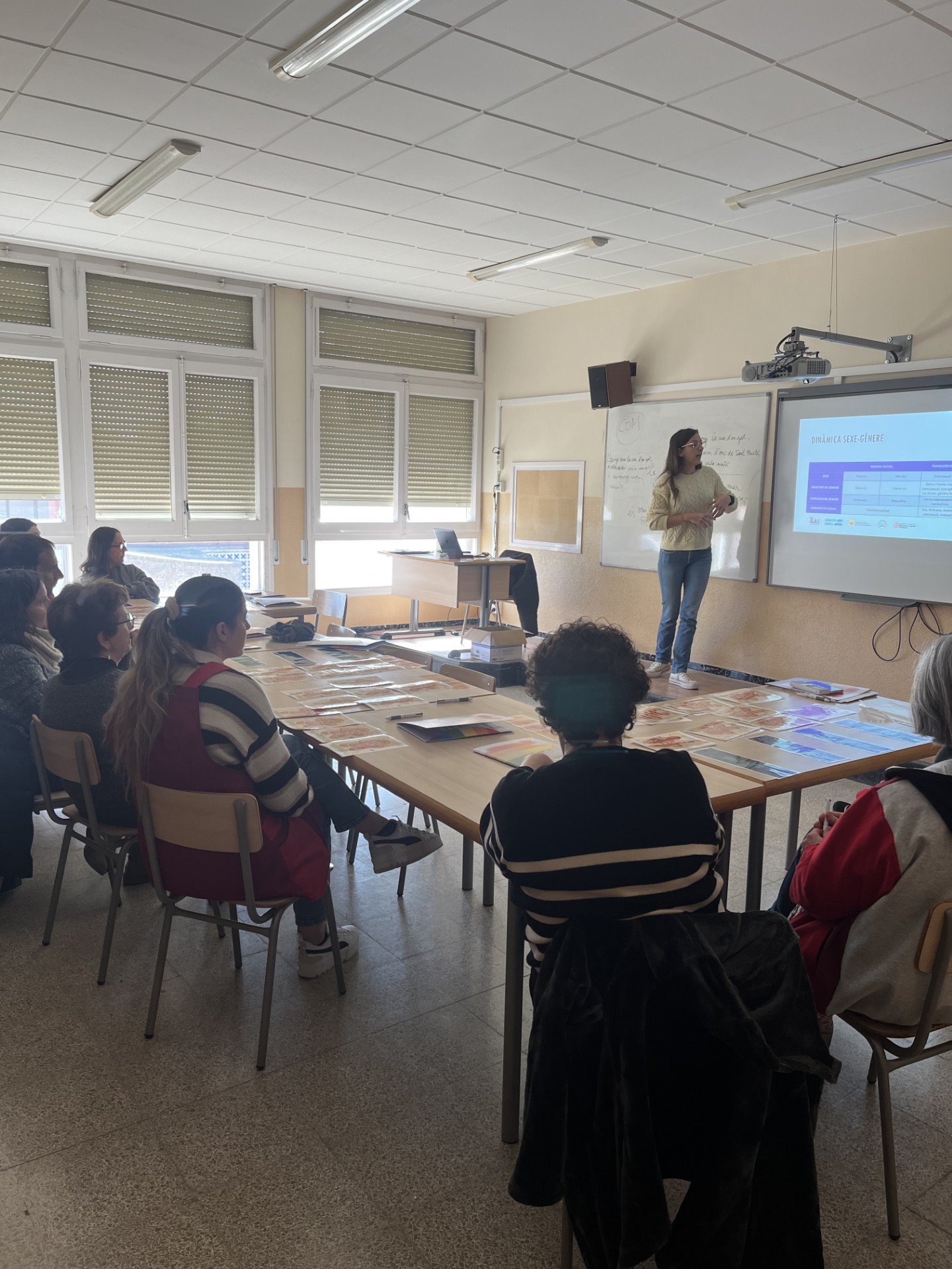 Es reprenen les sessions formatives sobre diversitat sexual i de gènere als centres educatius