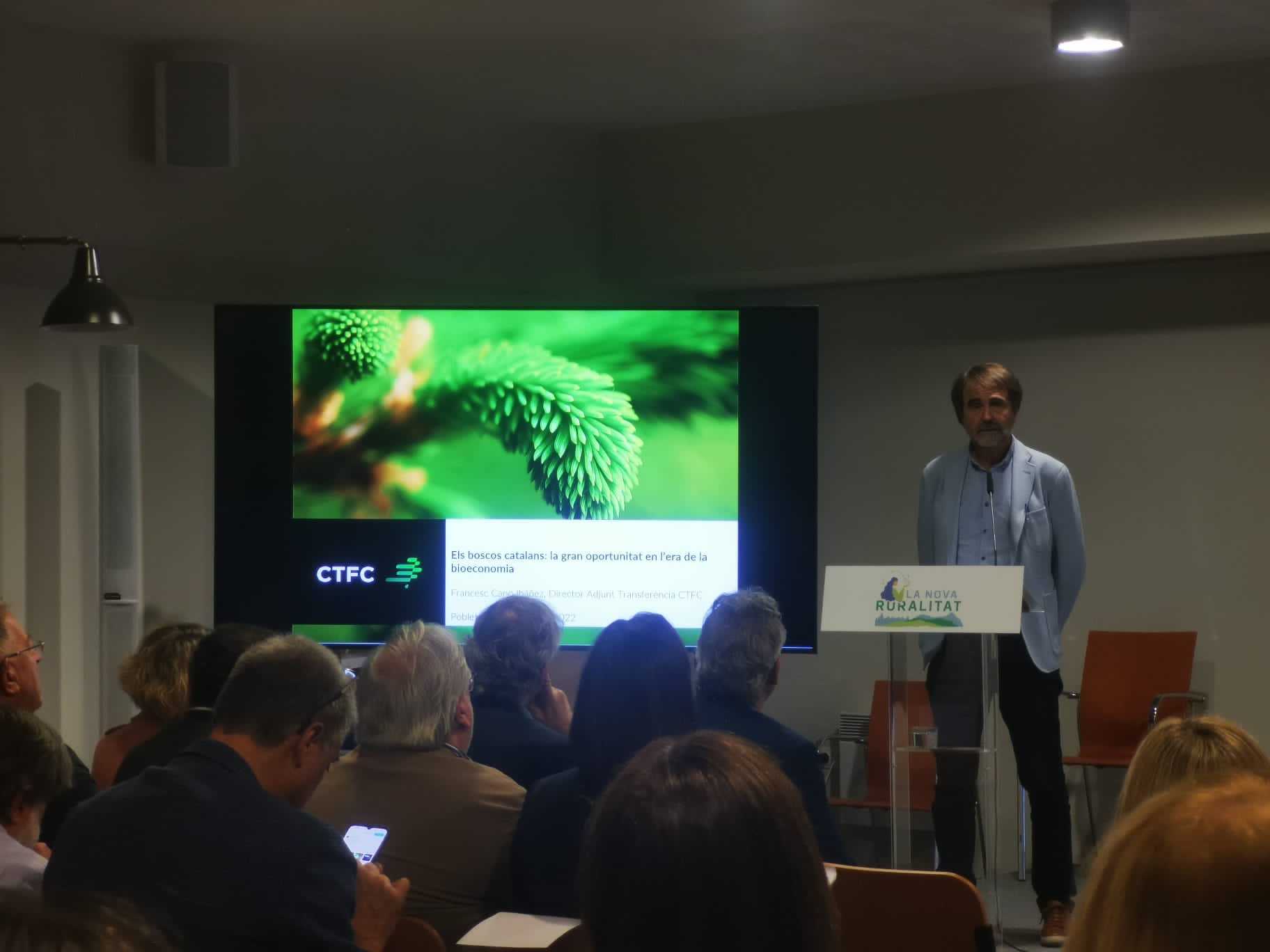 “la nova ruralitat: territoris resilients i dona emprenedora” al reial monestir de santa maria de poblet