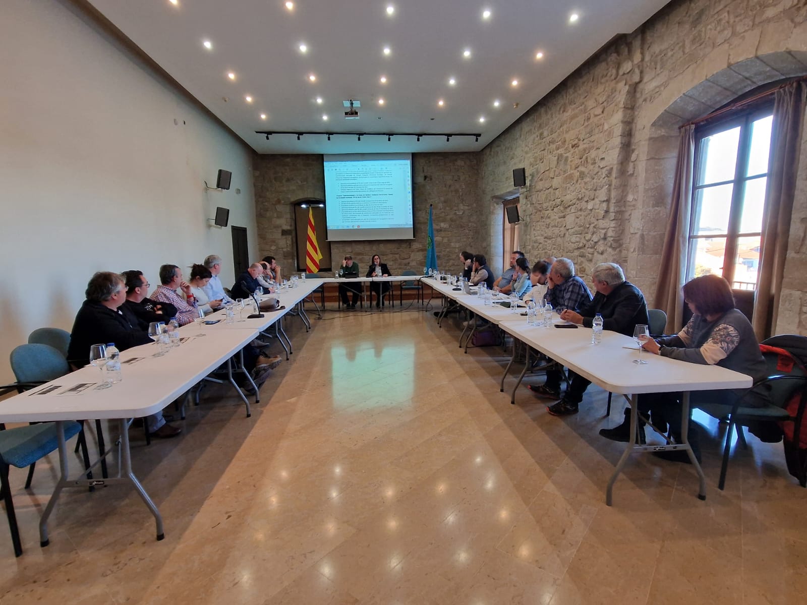 Es presenta l’informe del projecte d’abastament d’aigua de la comarca al consell d’alcaldesses i alcaldes