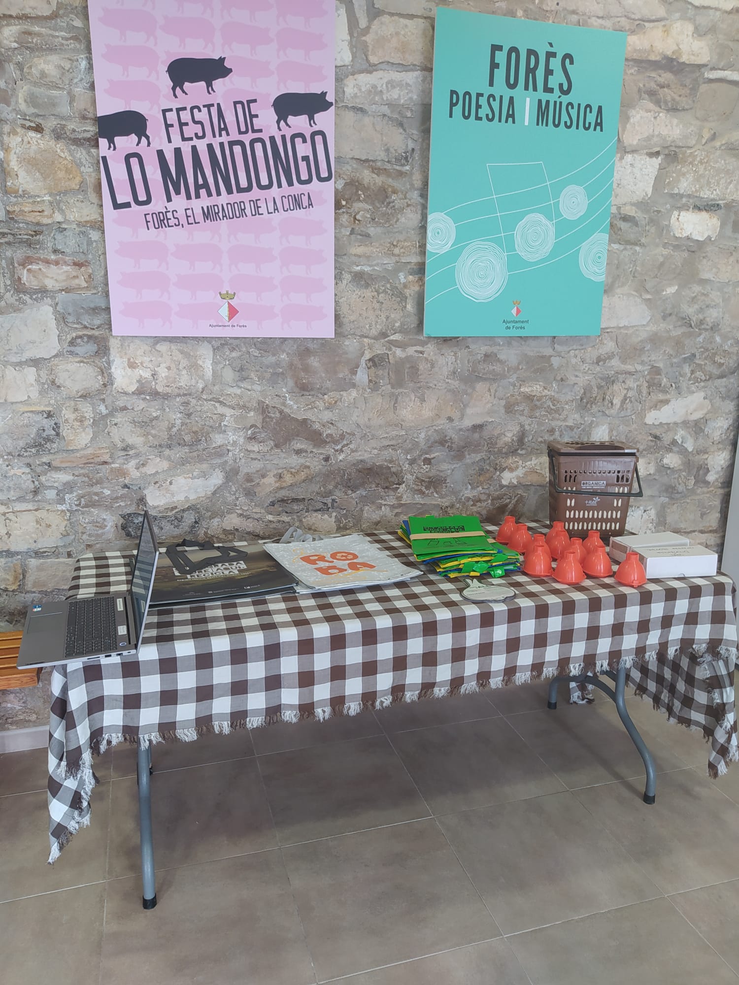 Continuem promocionant el reciclatge i la prevenció de residus a través dels punts informatius des del servei de medi ambient del consell comarcal