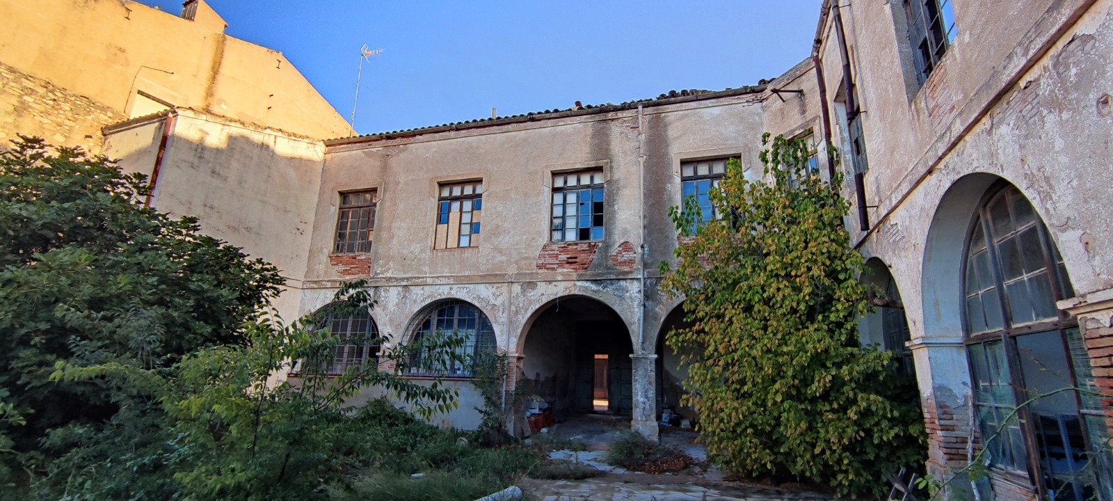 El ple del consell comarcal declara com a bé cultural d'interès local de l'edifici conegut com les monges velles