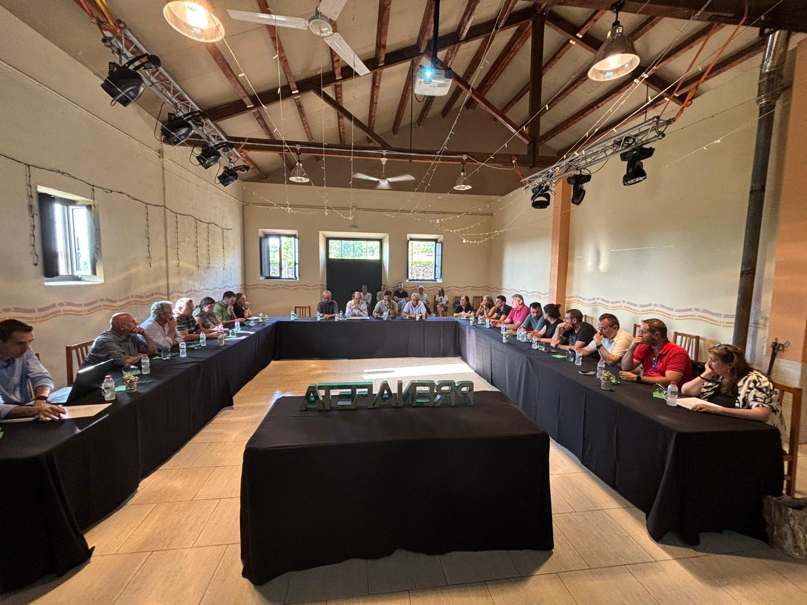 El consell d’alcaldesses i alcaldes es reuneix a prenafeta